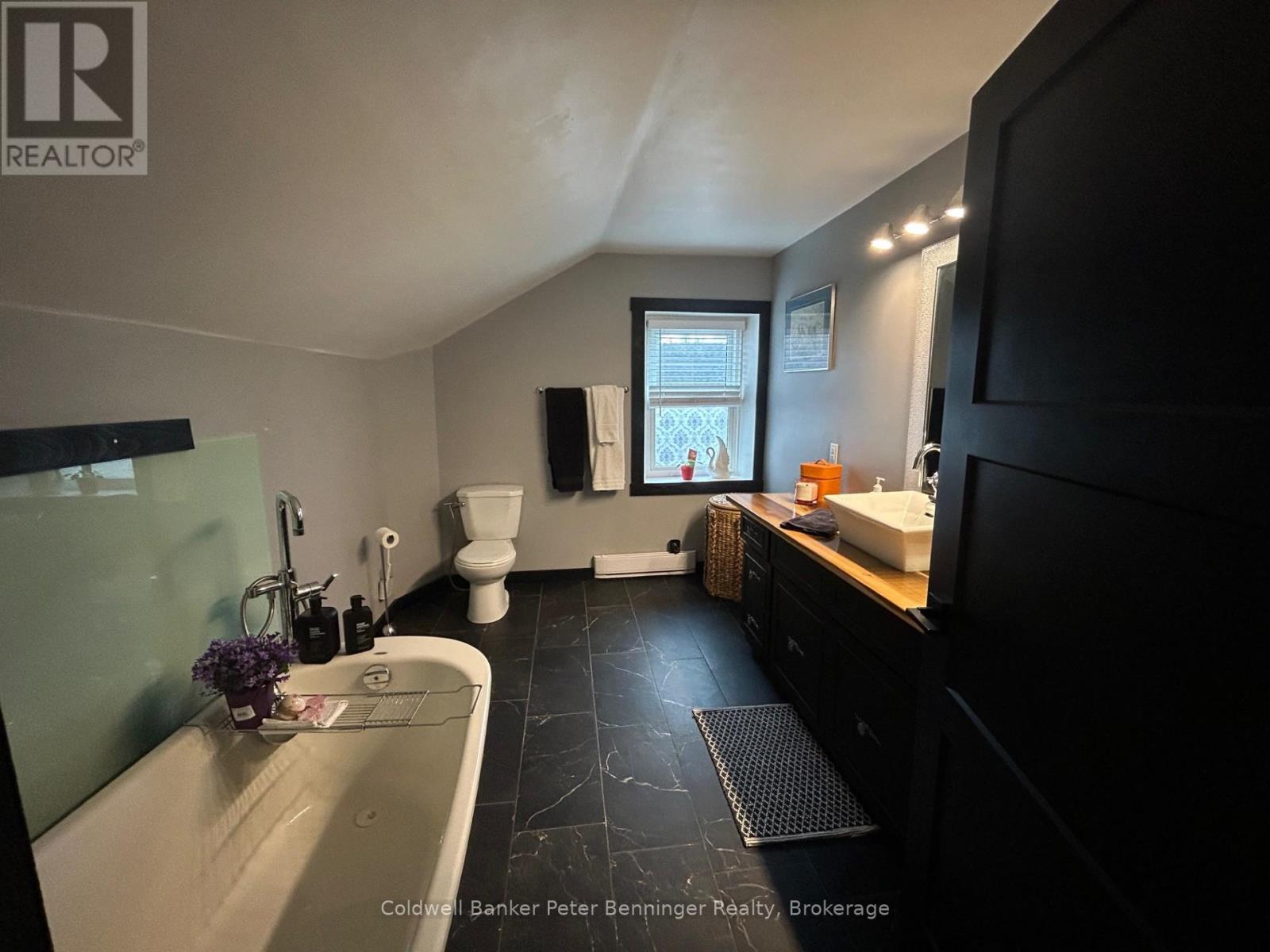 521 Mill Street, West Grey, Ontario  N0G 2M0 - Photo 30 - X12864336