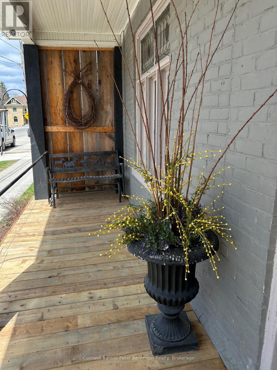 521 Mill Street, West Grey, Ontario  N0G 2M0 - Photo 4 - X12864336