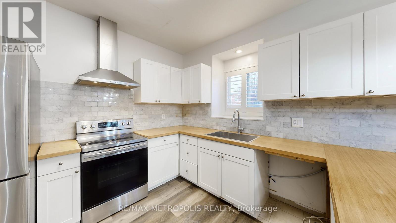 183 Valmont Court, Hamilton, Ontario  L9G 5A1 - Photo 14 - X13014066