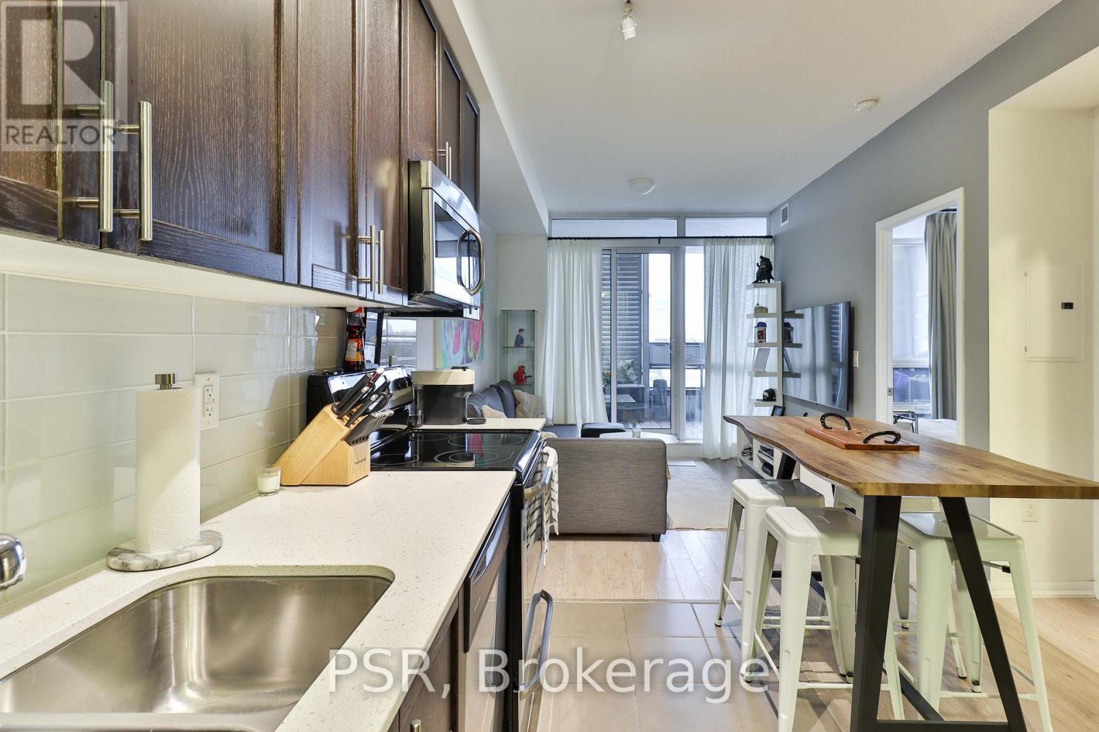 638 - 36 Via Bagnato, Toronto, Ontario  M6A 0B7 - Photo 2 - W13030386