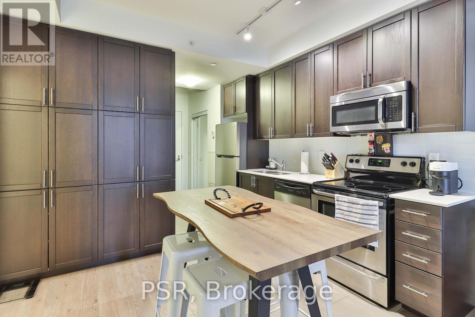 638 - 36 Via Bagnato, Toronto, Ontario  M6A 0B7 - Photo 4 - W13030386