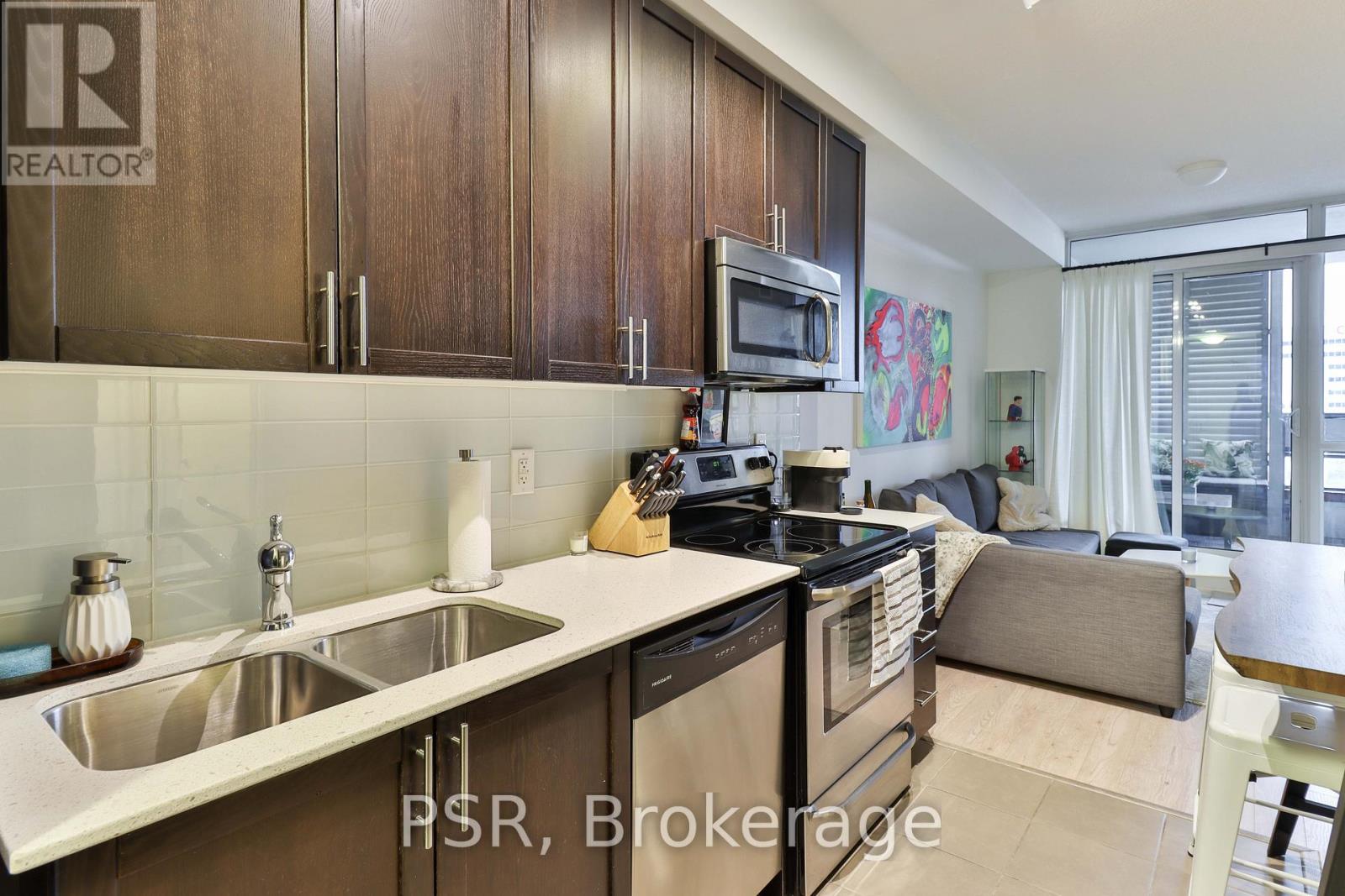 638 - 36 Via Bagnato, Toronto, Ontario  M6A 0B7 - Photo 6 - W13030386