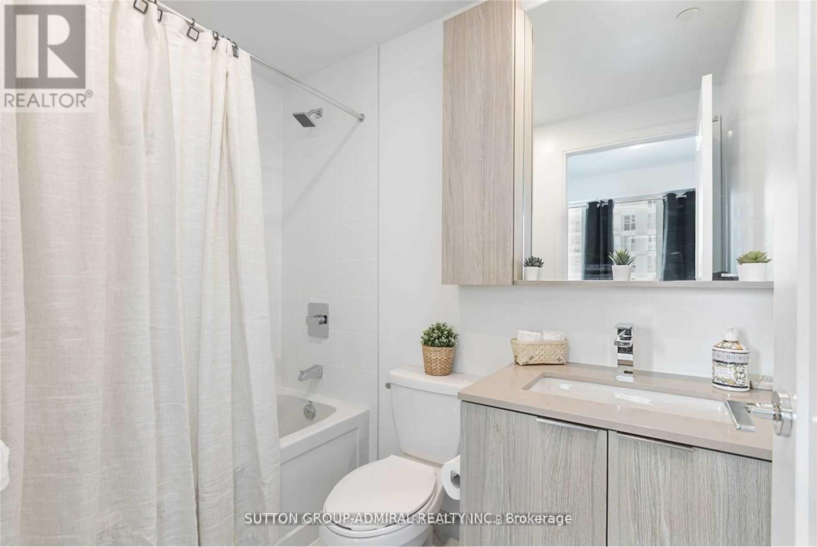 1707 - 70 Annie Craig Drive, Toronto, Ontario  M8V 0G2 - Photo 8 - W13030390