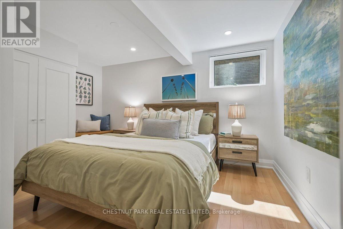 1613 Wembury Road, Mississauga, Ontario  L5J 2L8 - Photo 23 - W13030418