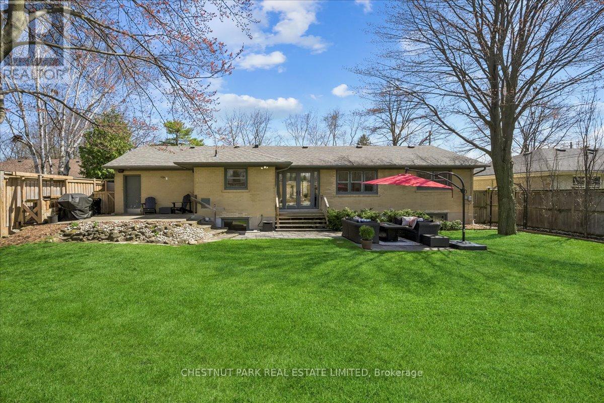 1613 Wembury Road, Mississauga, Ontario  L5J 2L8 - Photo 28 - W13030418