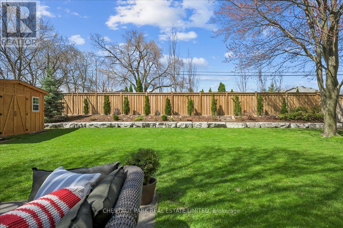 1613 Wembury Road, Mississauga, Ontario  L5J 2L8 - Photo 29 - W13030418