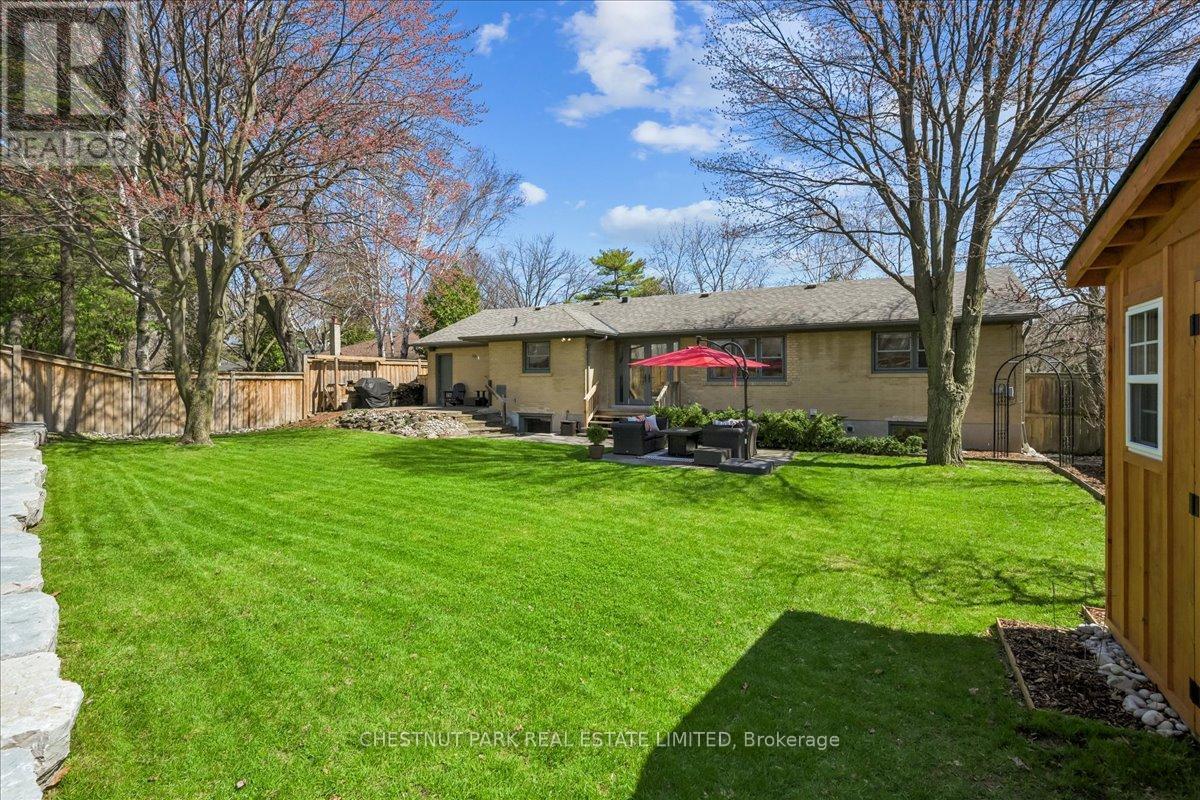 1613 Wembury Road, Mississauga, Ontario  L5J 2L8 - Photo 30 - W13030418