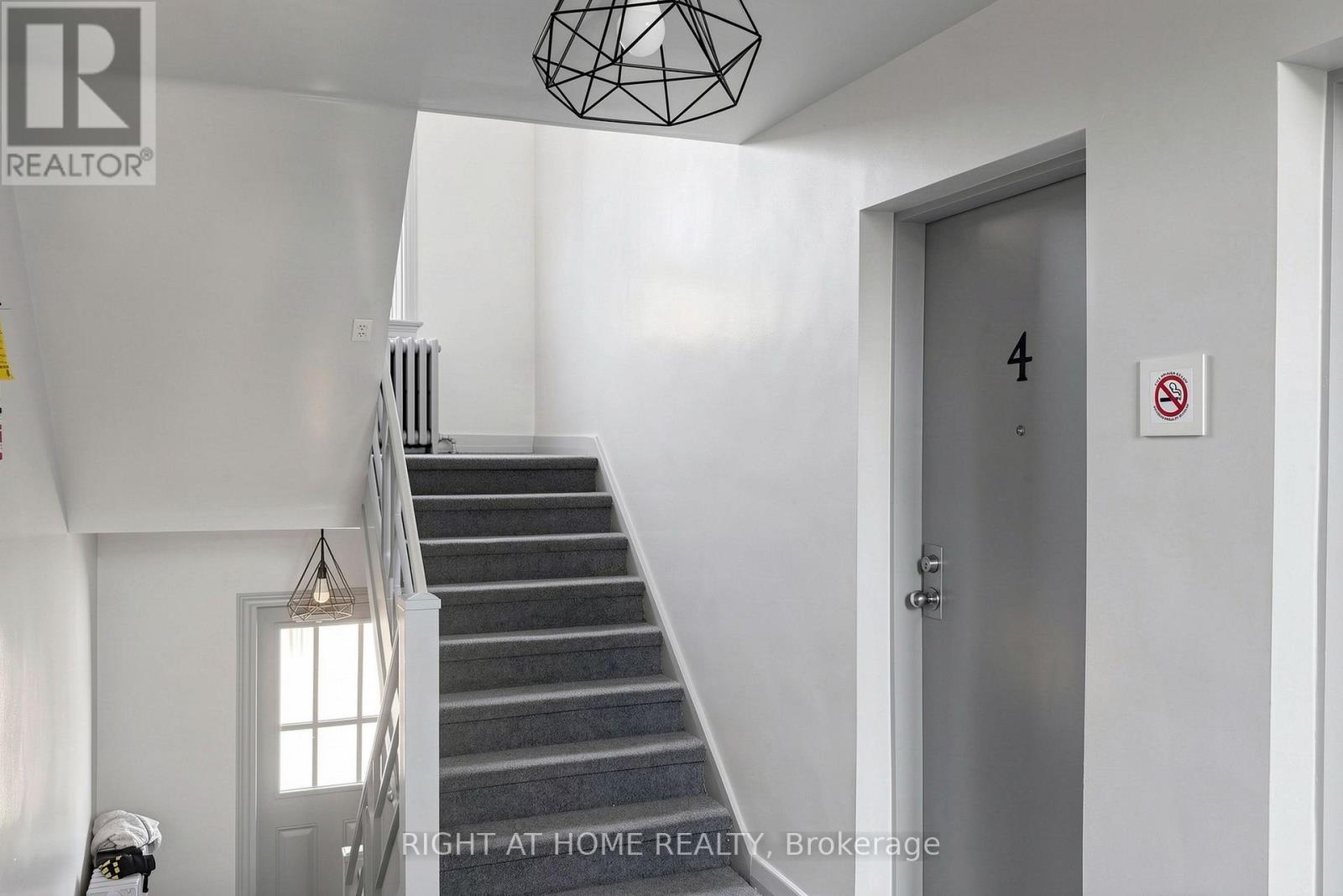 4 - 10 Wadsworth Avenue, Toronto, Ontario  M9N 2G2 - Photo 2 - W13030458