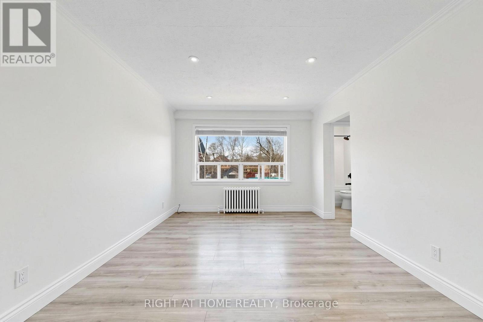 4 - 10 Wadsworth Avenue, Toronto, Ontario  M9N 2G2 - Photo 5 - W13030458