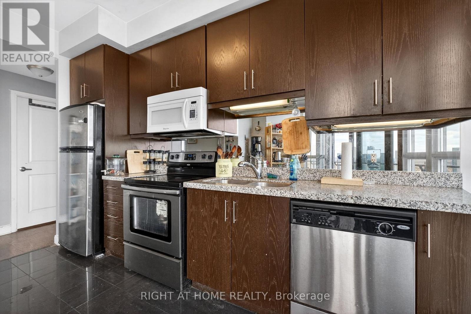 3806 - 50 Absolute Avenue, Mississauga, Ontario  L4Z 0A8 - Photo 12 - W13030476