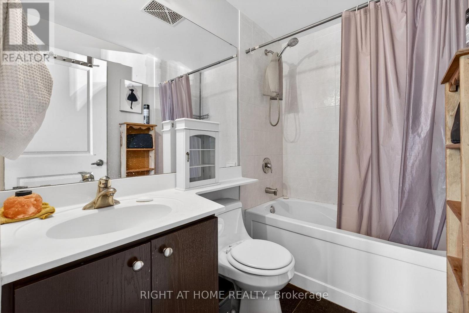 3806 - 50 Absolute Avenue, Mississauga, Ontario  L4Z 0A8 - Photo 13 - W13030476