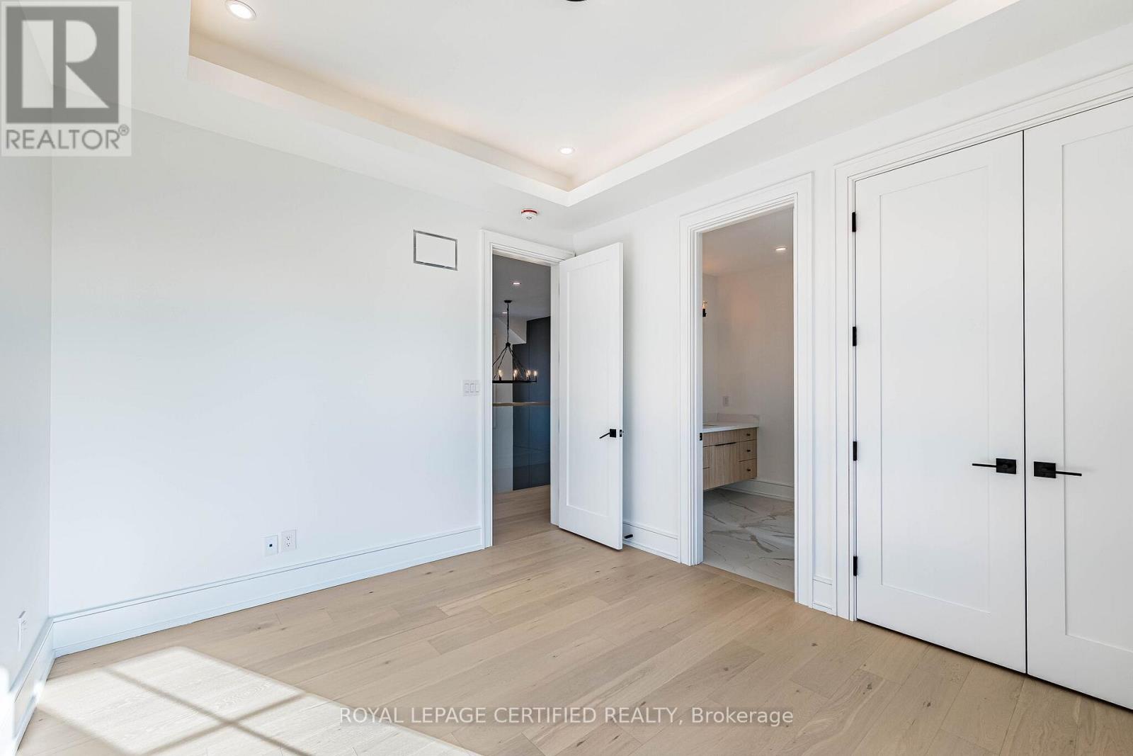 1404 Waverly Avenue Sw, Oakville, Ontario  L6L 2S3 - Photo 34 - W13030482