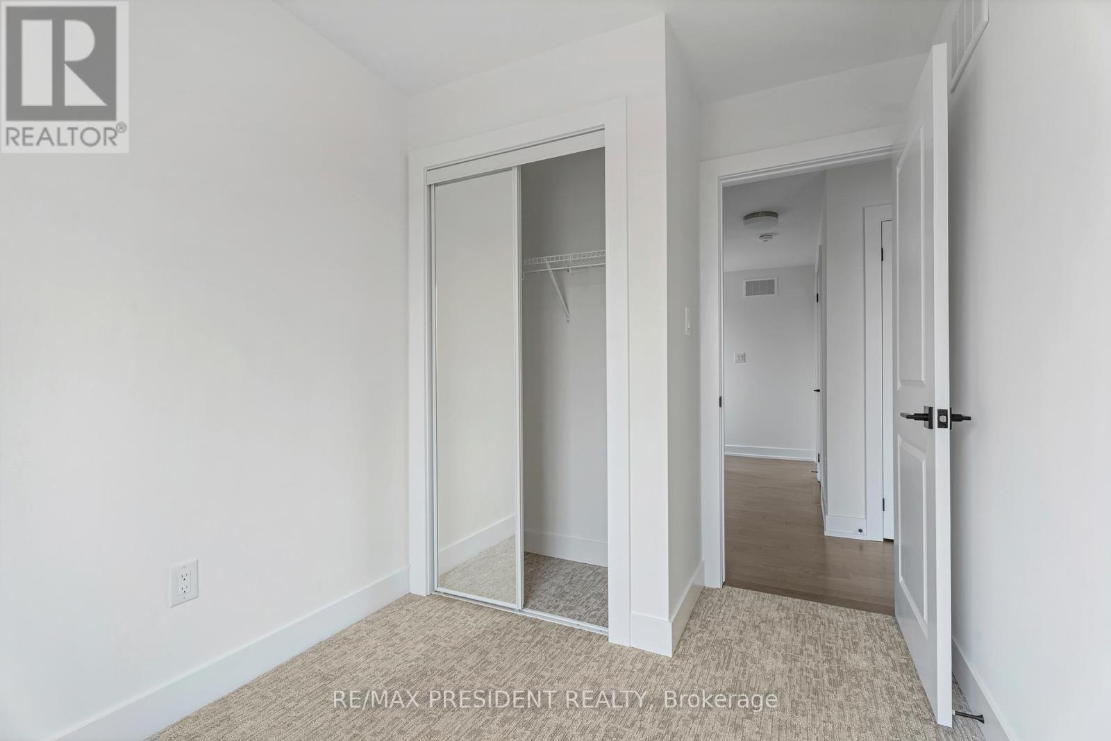 48 - 2273 Turnberry Road, Burlington, Ontario  L7M 2B2 - Photo 25 - W13030582