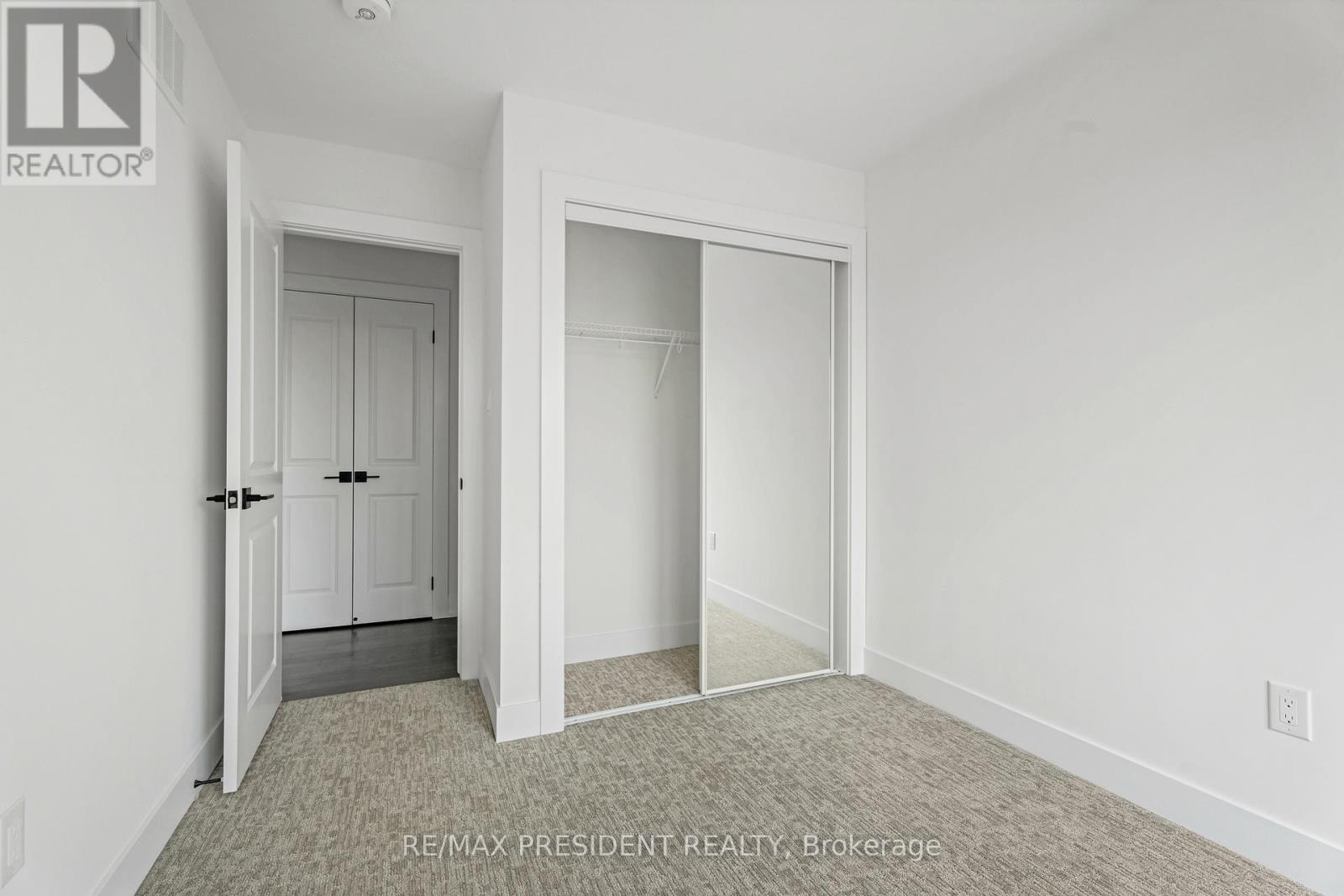 48 - 2273 Turnberry Road, Burlington, Ontario  L7M 2B2 - Photo 27 - W13030582