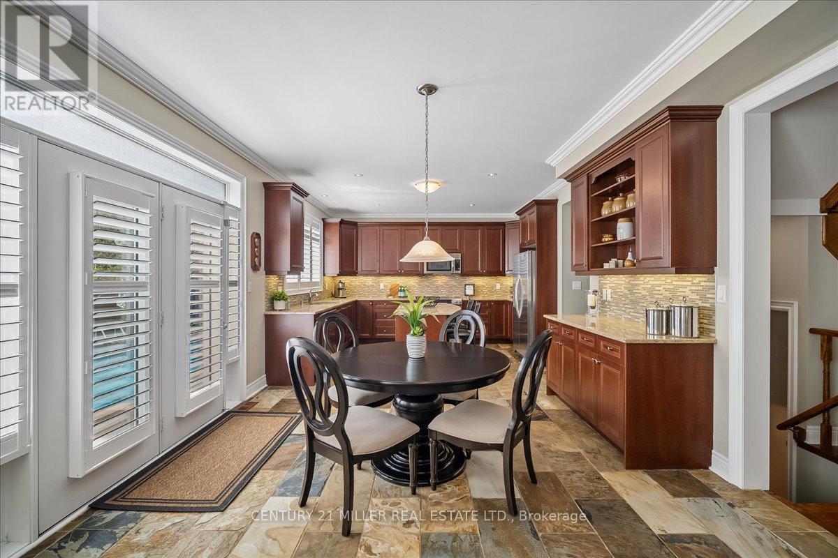 3400 Liptay Avenue, Oakville, Ontario  L6M 0M8 - Photo 12 - W13030602