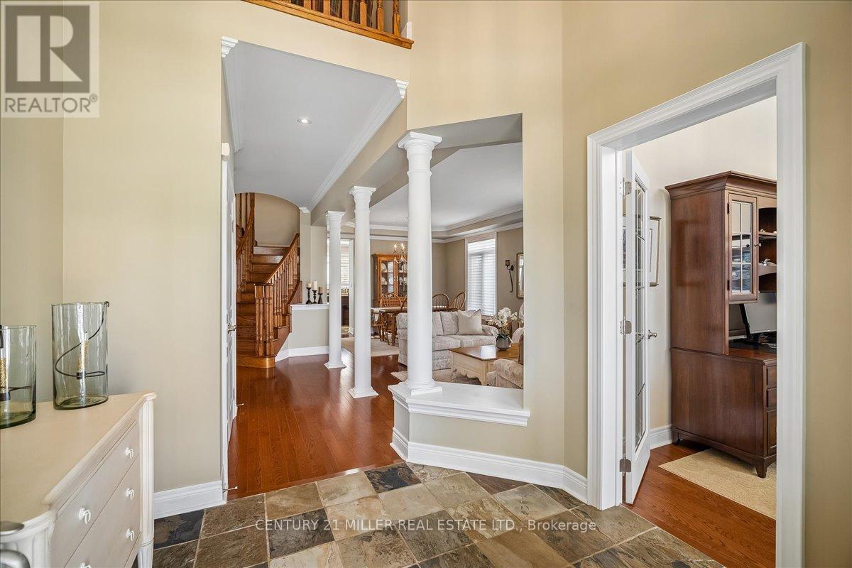 3400 Liptay Avenue, Oakville, Ontario  L6M 0M8 - Photo 3 - W13030602