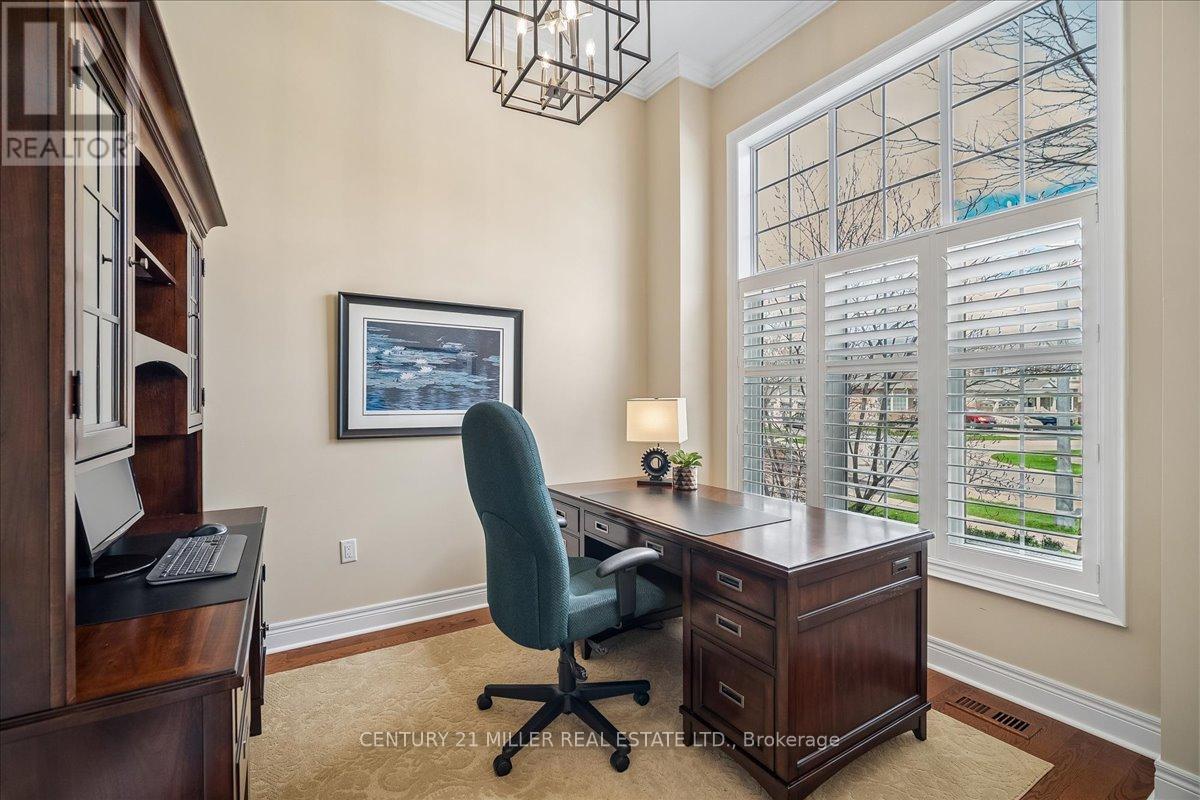 3400 Liptay Avenue, Oakville, Ontario  L6M 0M8 - Photo 5 - W13030602