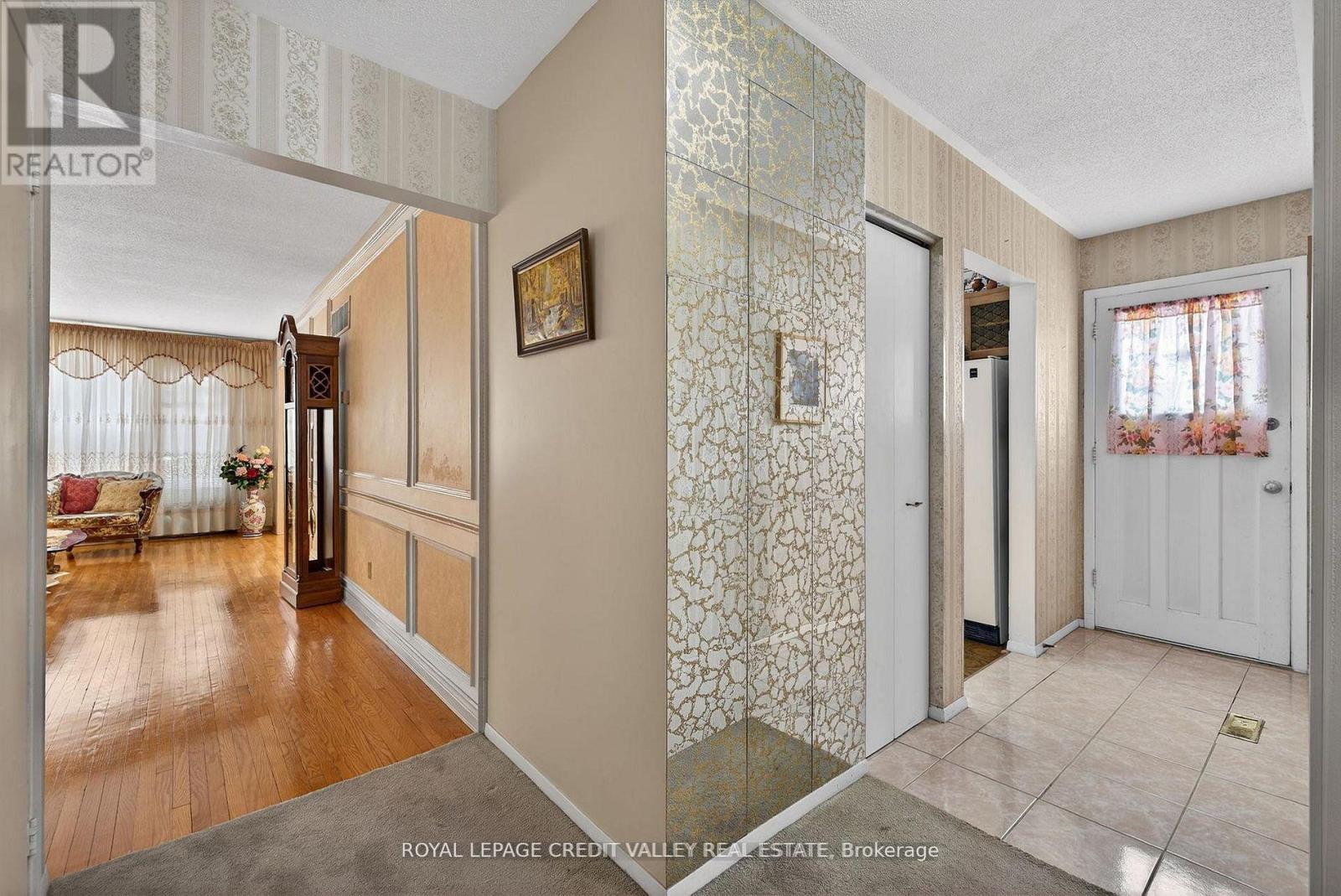 2305 Delkus Crescent, Mississauga, Ontario  L5A 1K8 - Photo 14 - W13030618