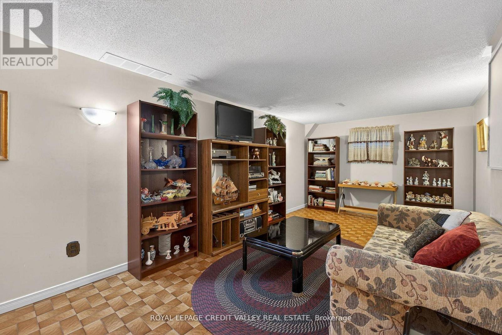 2305 Delkus Crescent, Mississauga, Ontario  L5A 1K8 - Photo 22 - W13030618