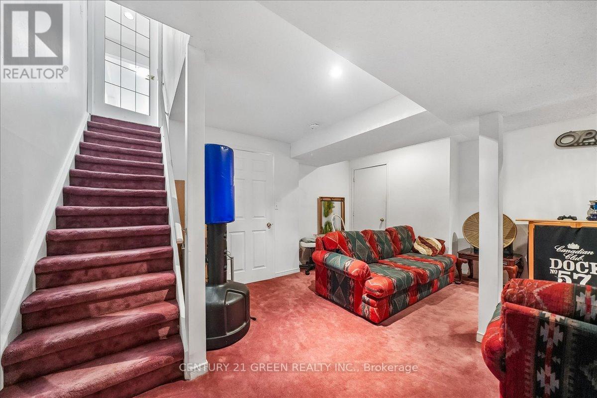 1031 Blueheron Boulevard, Mississauga, Ontario  L5V 2J8 - Photo 34 - W13030626