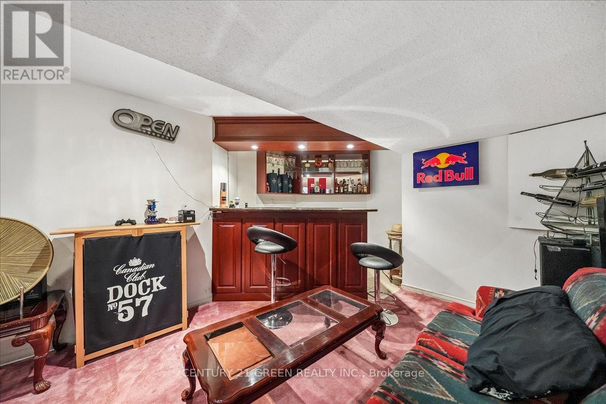 1031 Blueheron Boulevard, Mississauga, Ontario  L5V 2J8 - Photo 36 - W13030626