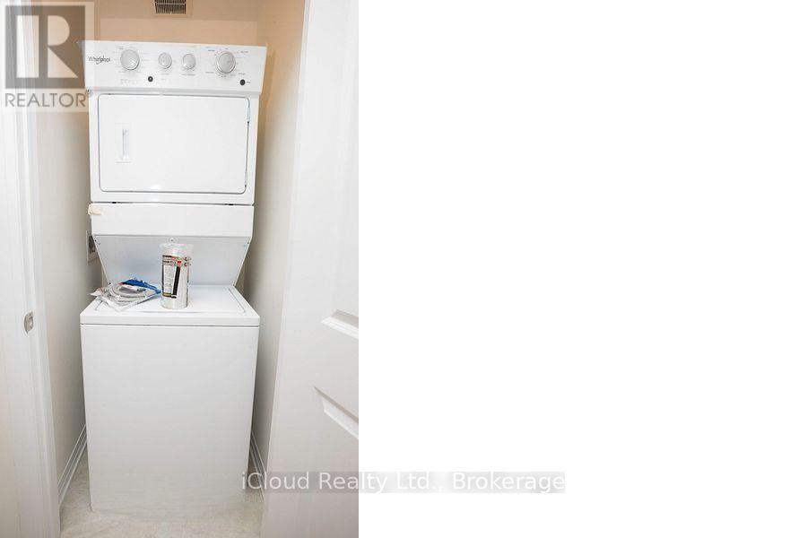 84 Fieldridge Crescent, Brampton, Ontario  L6R 0C2 - Photo 10 - W13030640