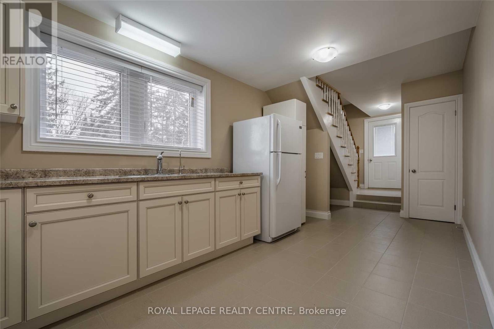 4 - 5425 Eighth Line, Milton, Ontario  L9E 1A3 - Photo 5 - W13030658