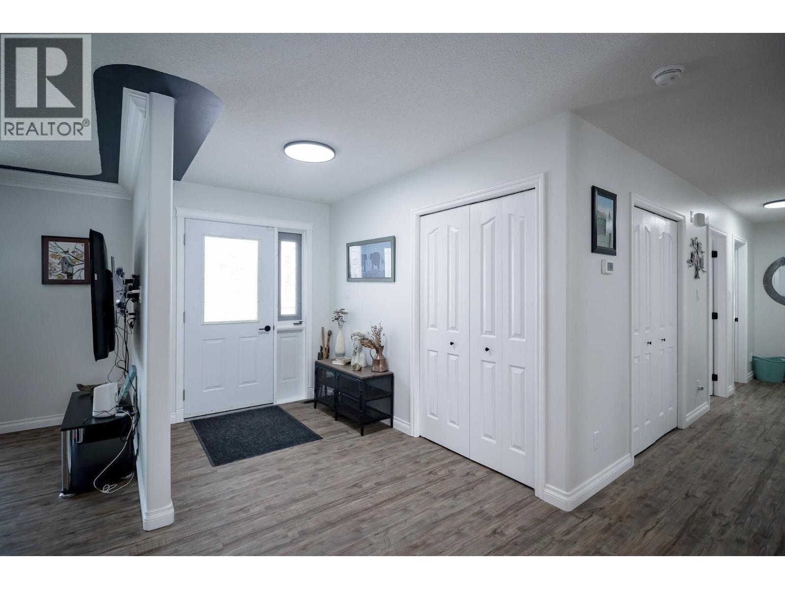 12903 Agnes Lane, Charlie Lake, British Columbia  V0C 1H0 - Photo 22 - R3113528