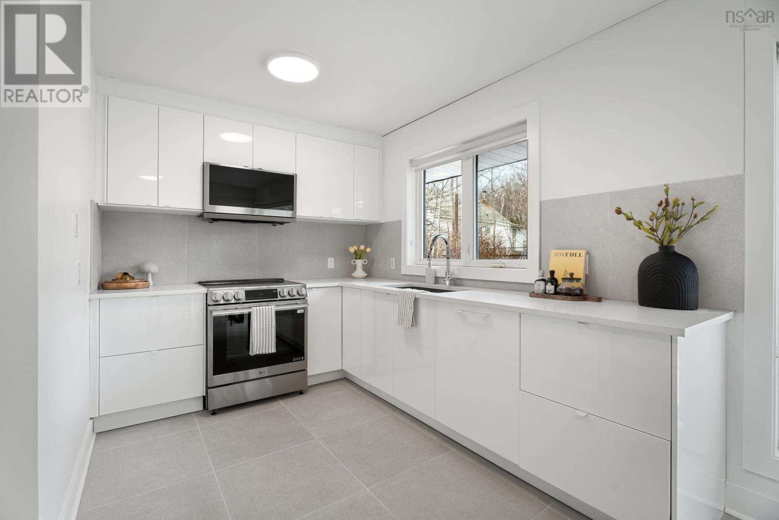 105 Woodlawn Road, Dartmouth, Nova Scotia  B2W 2S6 - Photo 17 - 202608239