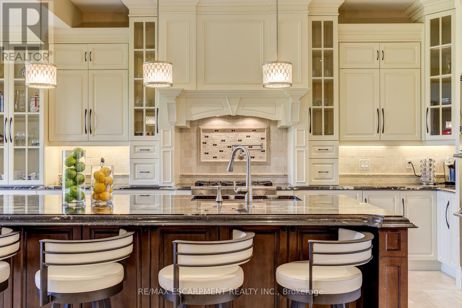 55 Tews Lane, Hamilton, Ontario  L9H 7N4 - Photo 17 - X13030318