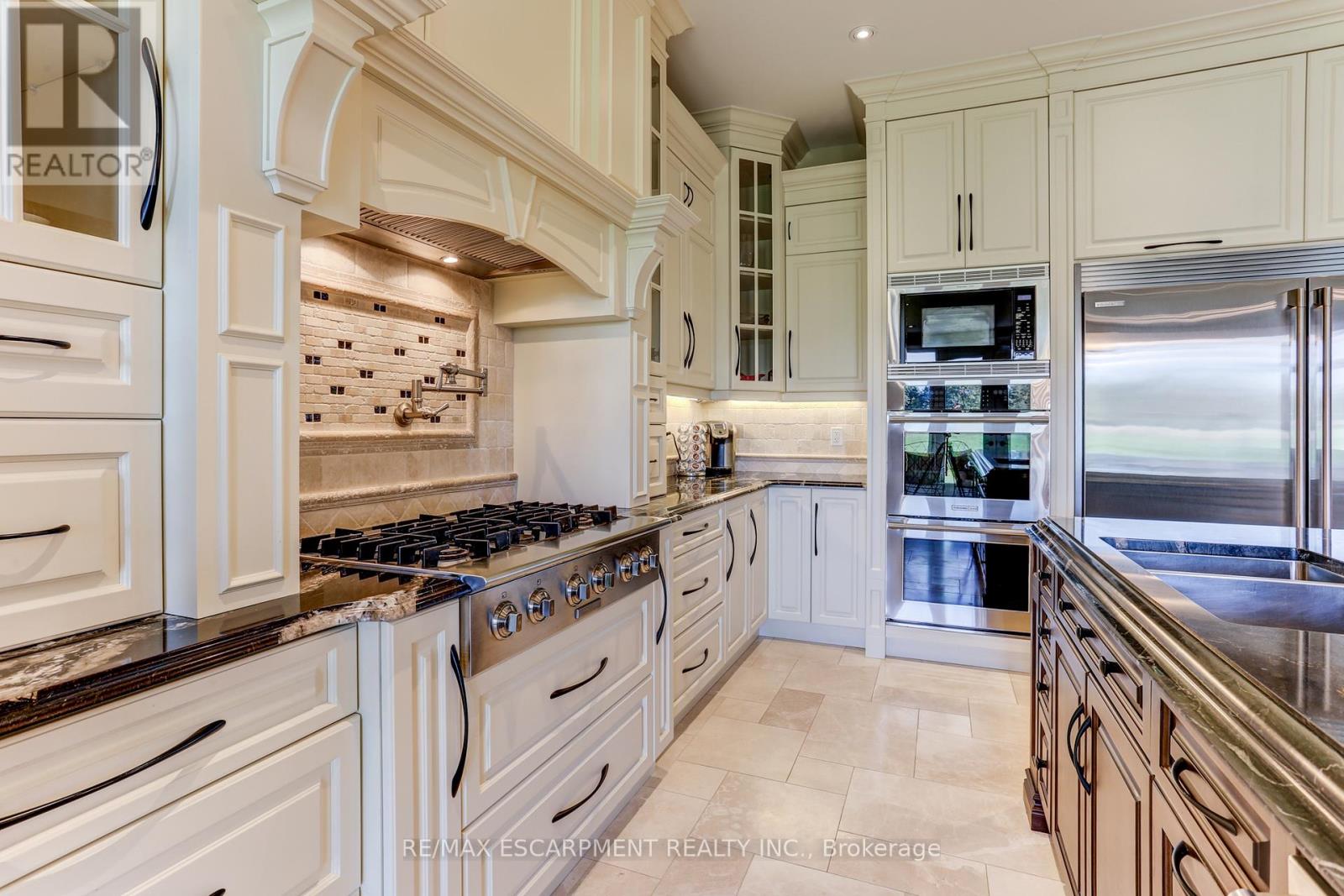 55 Tews Lane, Hamilton, Ontario  L9H 7N4 - Photo 22 - X13030318