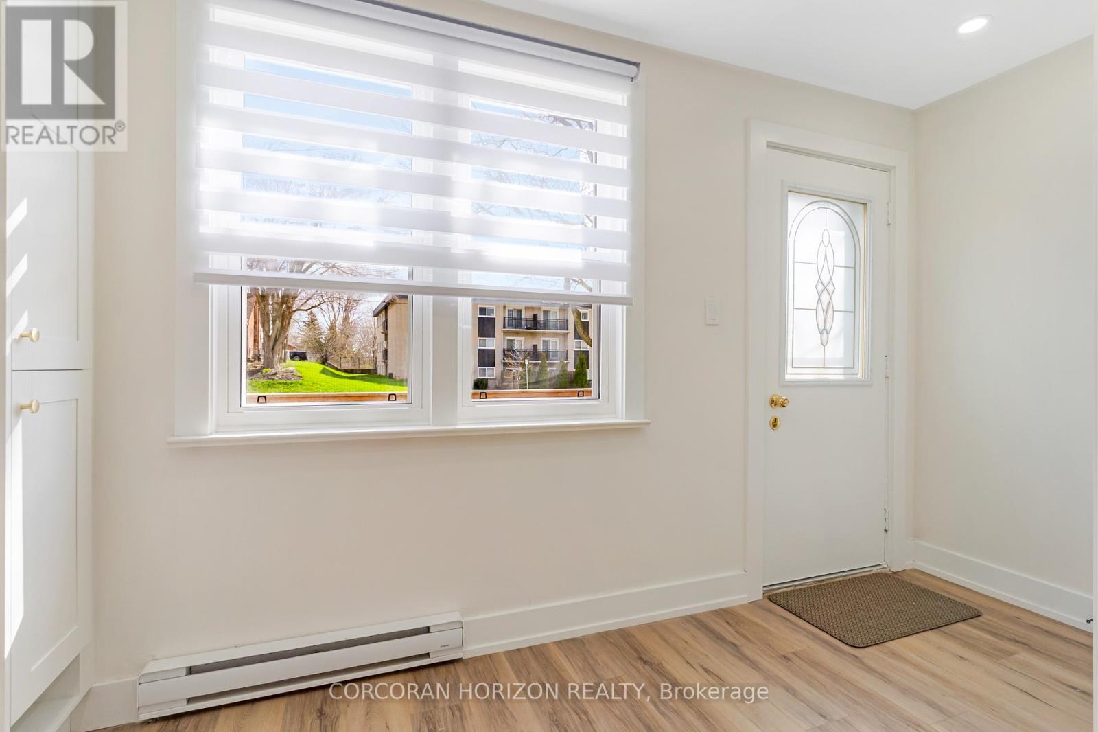 844 Stirling Avenue S, Kitchener, Ontario  N2M 3K3 - Photo 4 - X13030374