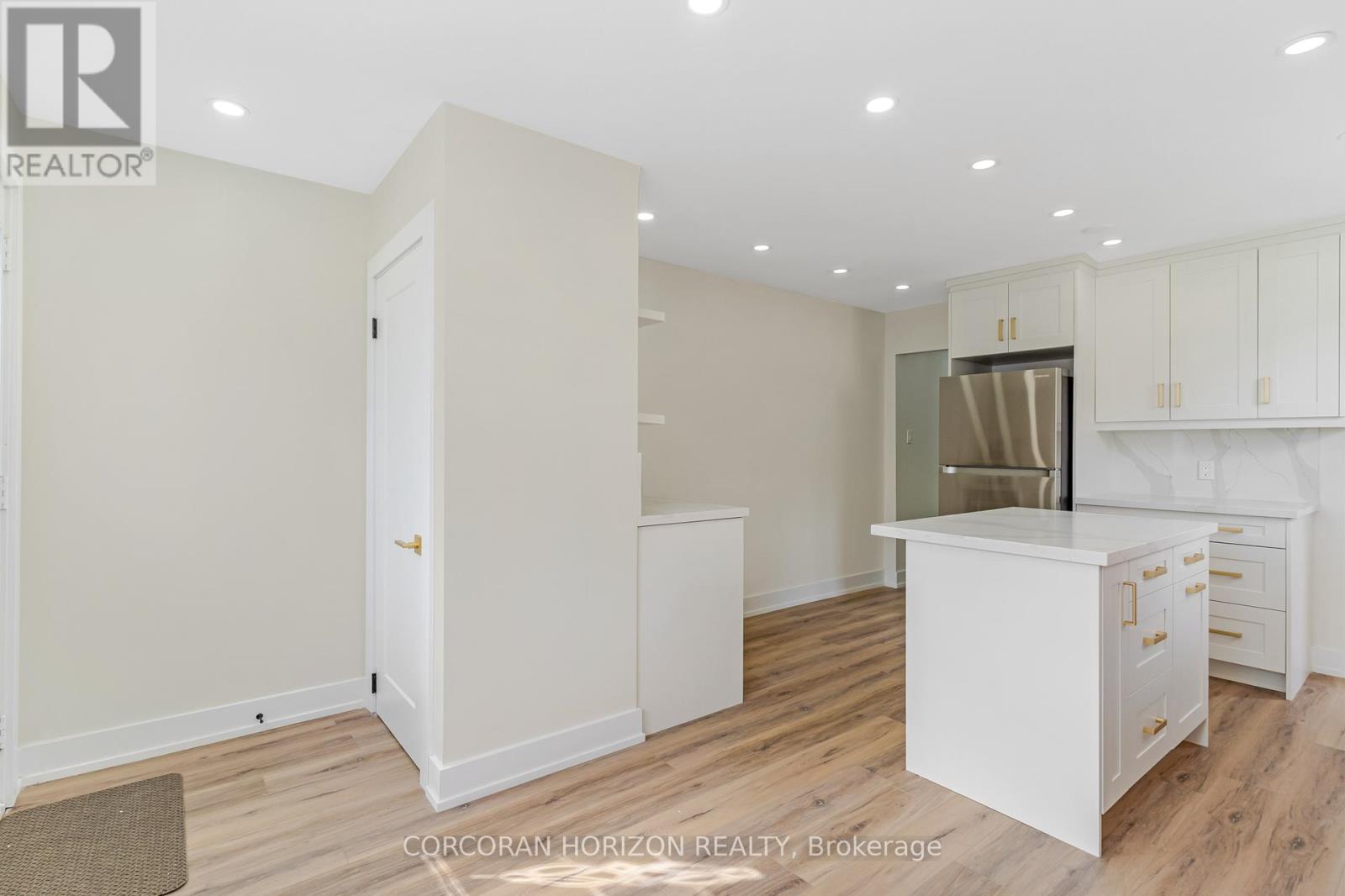 844 Stirling Avenue S, Kitchener, Ontario  N2M 3K3 - Photo 5 - X13030374