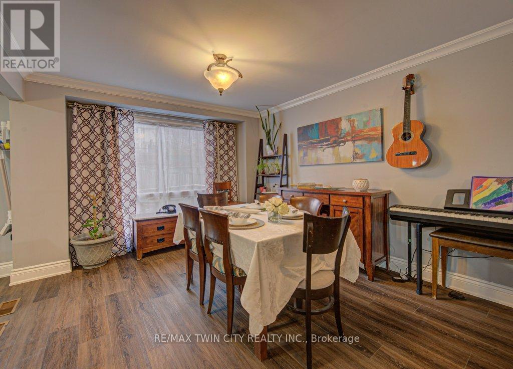 237b Thistleglen Place, Waterloo, Ontario  N2T 2A6 - Photo 11 - X13030464