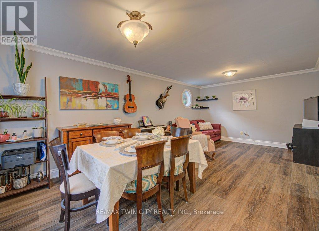 237b Thistleglen Place, Waterloo, Ontario  N2T 2A6 - Photo 12 - X13030464