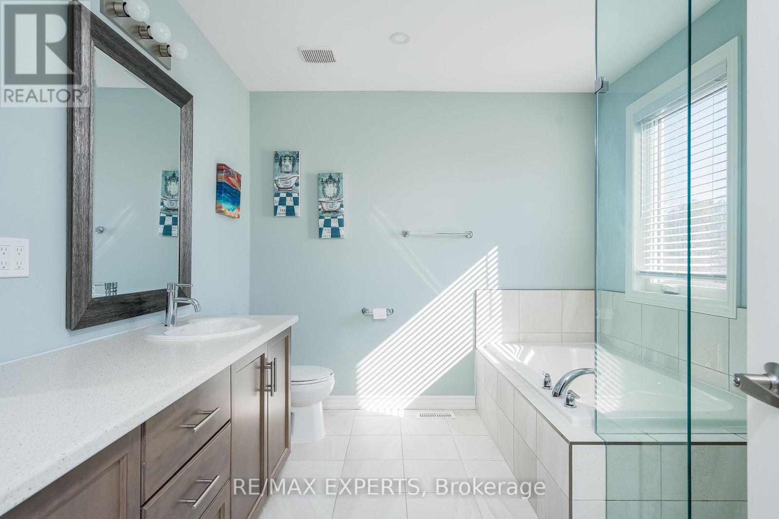 101 Rosie Street, Blue Mountains, Ontario  N0H 1J0 - Photo 7 - X13030522