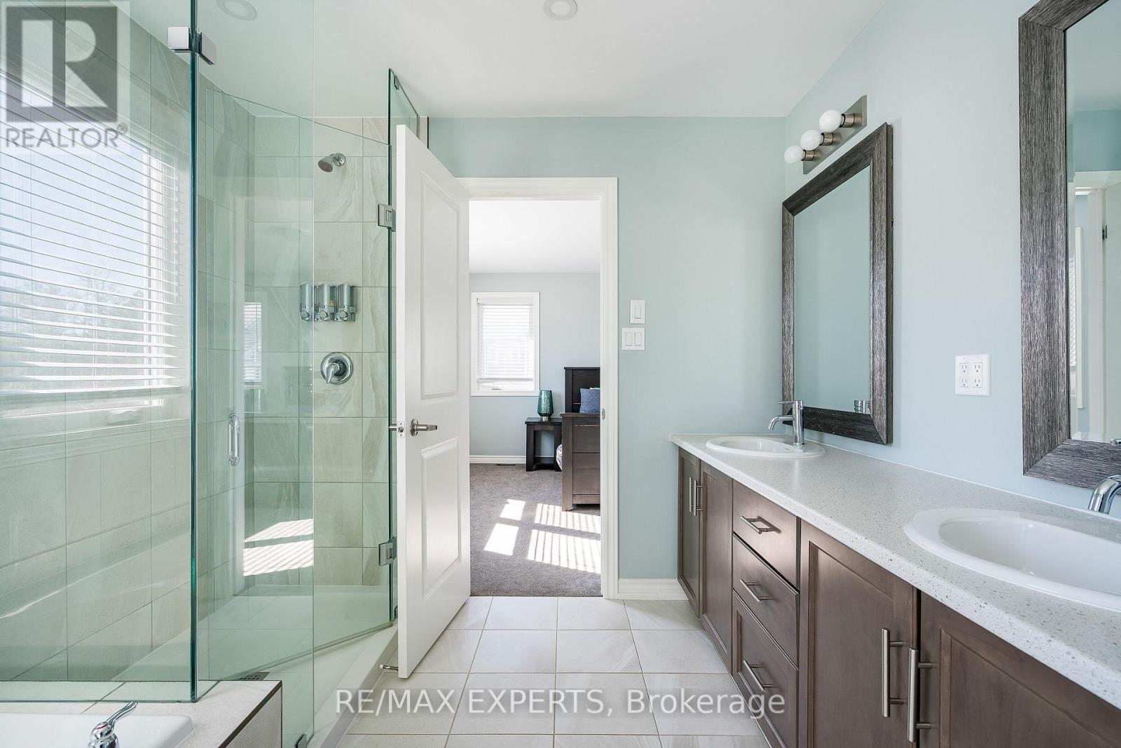 101 Rosie Street, Blue Mountains, Ontario  N0H 1J0 - Photo 9 - X13030522