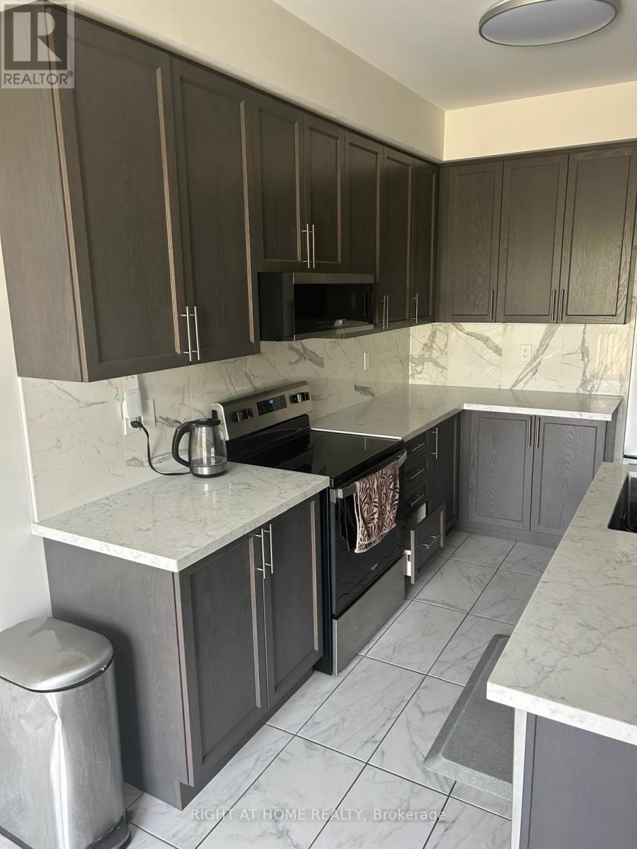 13 - 166 DEERPATH DRIVE, Guelph, Ontario