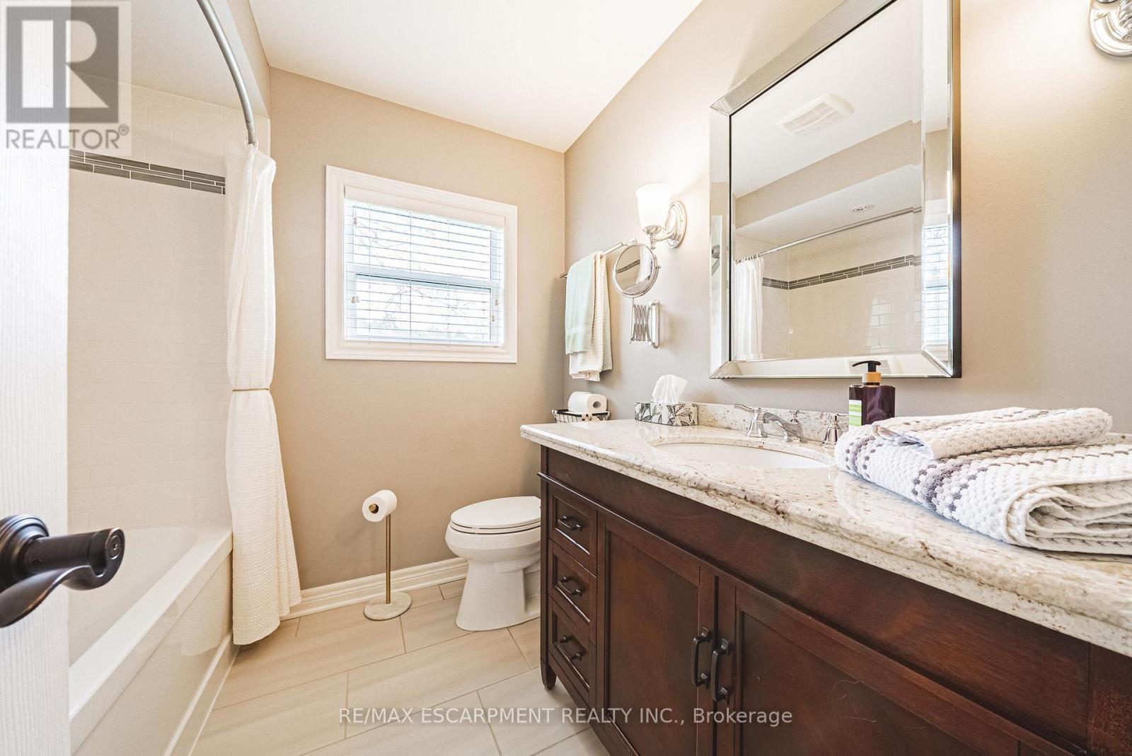 302 Fishers Glen Road, Norfolk, Ontario  N0E 1W0 - Photo 12 - X13030644