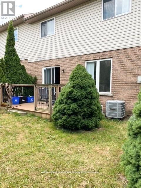 1101 Harrogate Drive, Hamilton (Meadowlands), Ontario  L9K 1N1 - Photo 10 - X13030646