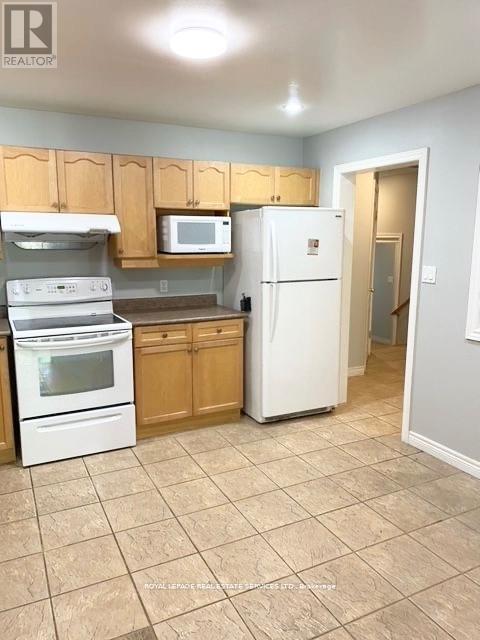 1101 Harrogate Drive, Hamilton, Ontario  L9K 1N1 - Photo 3 - X13030646