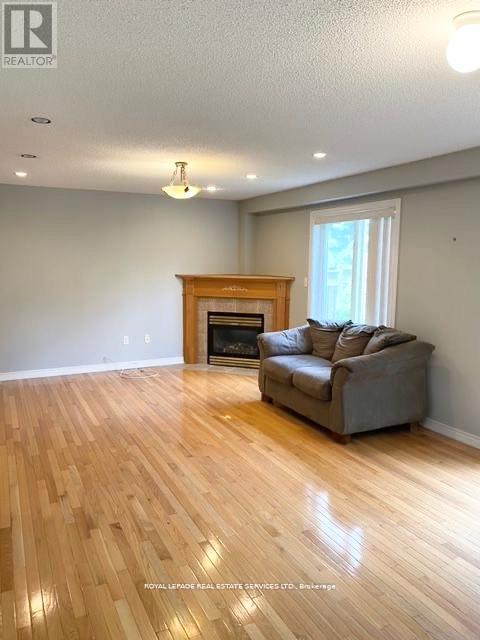 1101 Harrogate Drive, Hamilton (Meadowlands), Ontario  L9K 1N1 - Photo 9 - X13030646