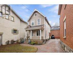 92 THIRD AVENUE, Ottawa, Ontario