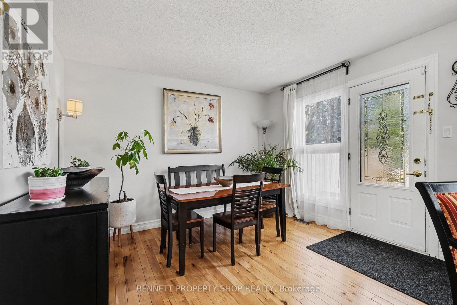 156 Rutherford Court, Ottawa, Ontario  K2K 1N6 - Photo 5 - X13030802