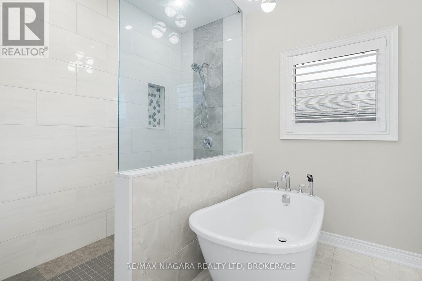 252 Colbeck Drive, Welland, Ontario  L3C 0B4 - Photo 22 - X13030682