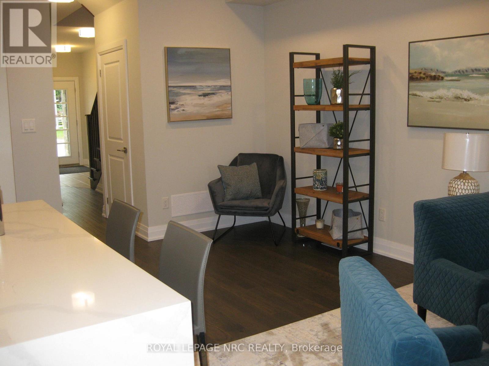 4839 Pettit Avenue, Niagara Falls, Ontario  L2E 0B7 - Photo 16 - X13030774