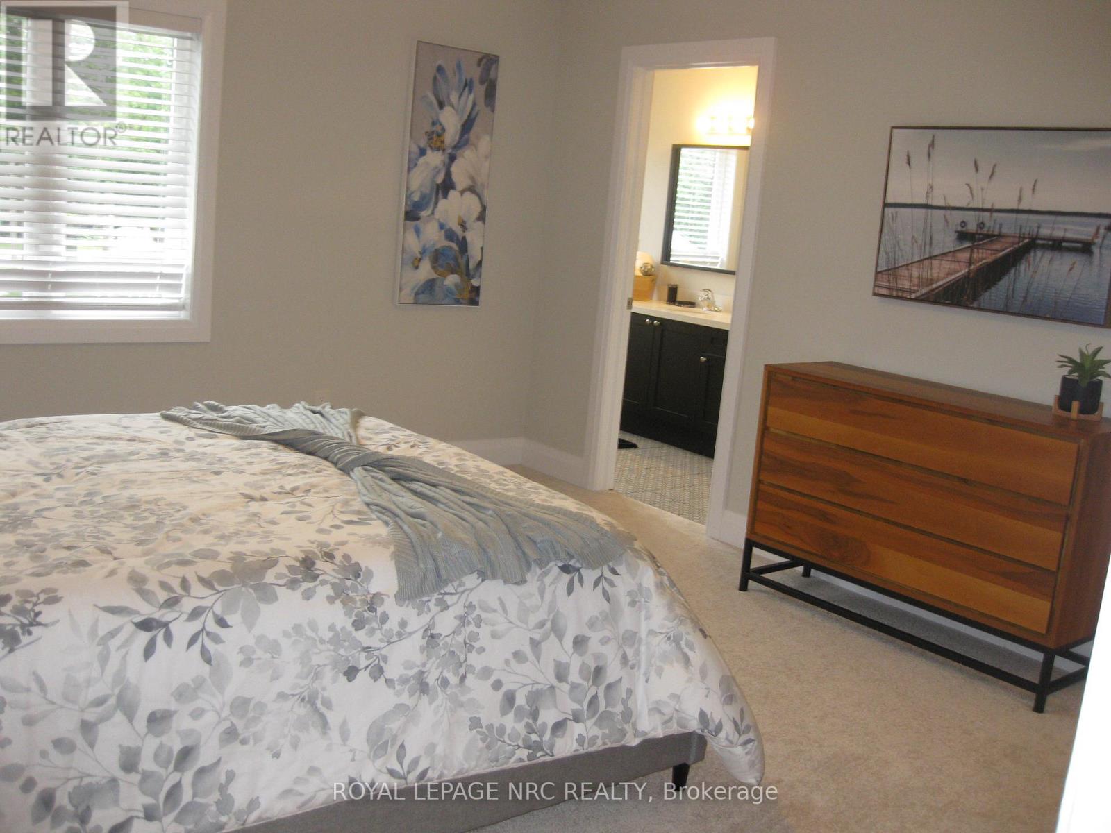 4839 Pettit Avenue, Niagara Falls, Ontario  L2E 0B7 - Photo 22 - X13030774