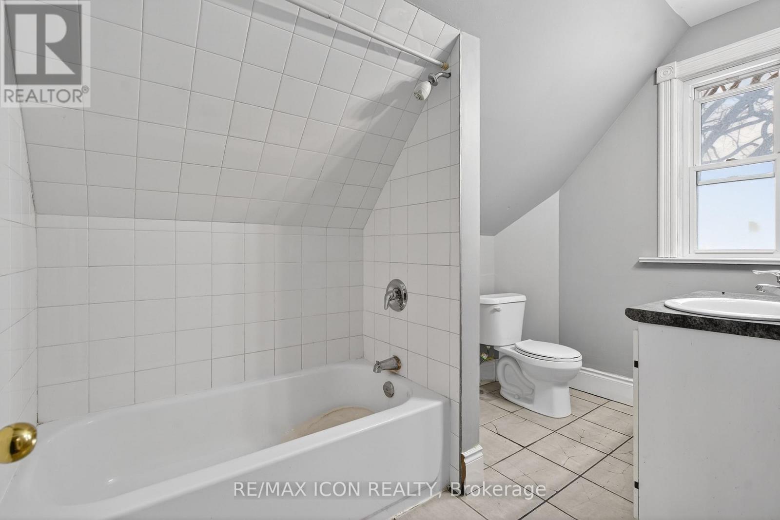 720 Queens Avenue, London East, Ontario  N5W 3H5 - Photo 14 - X12741378