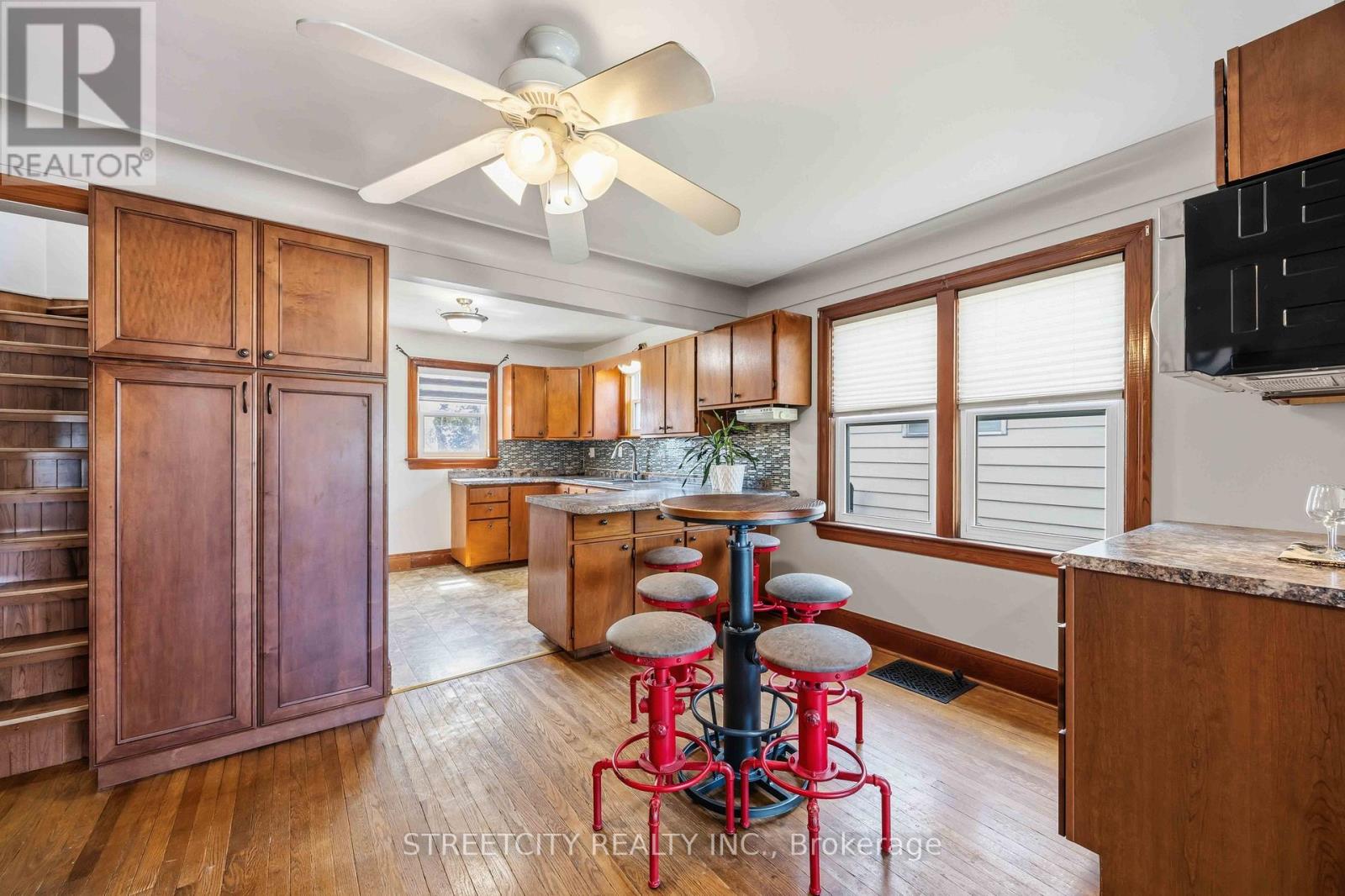 530 Plympton Street, Plympton-Wyoming, Ontario  N0N 1T0 - Photo 13 - X13030788