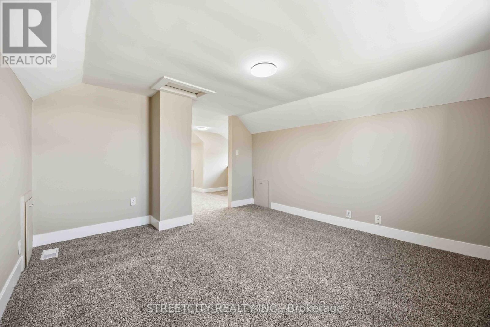 530 Plympton Street, Plympton-Wyoming, Ontario  N0N 1T0 - Photo 27 - X13030788